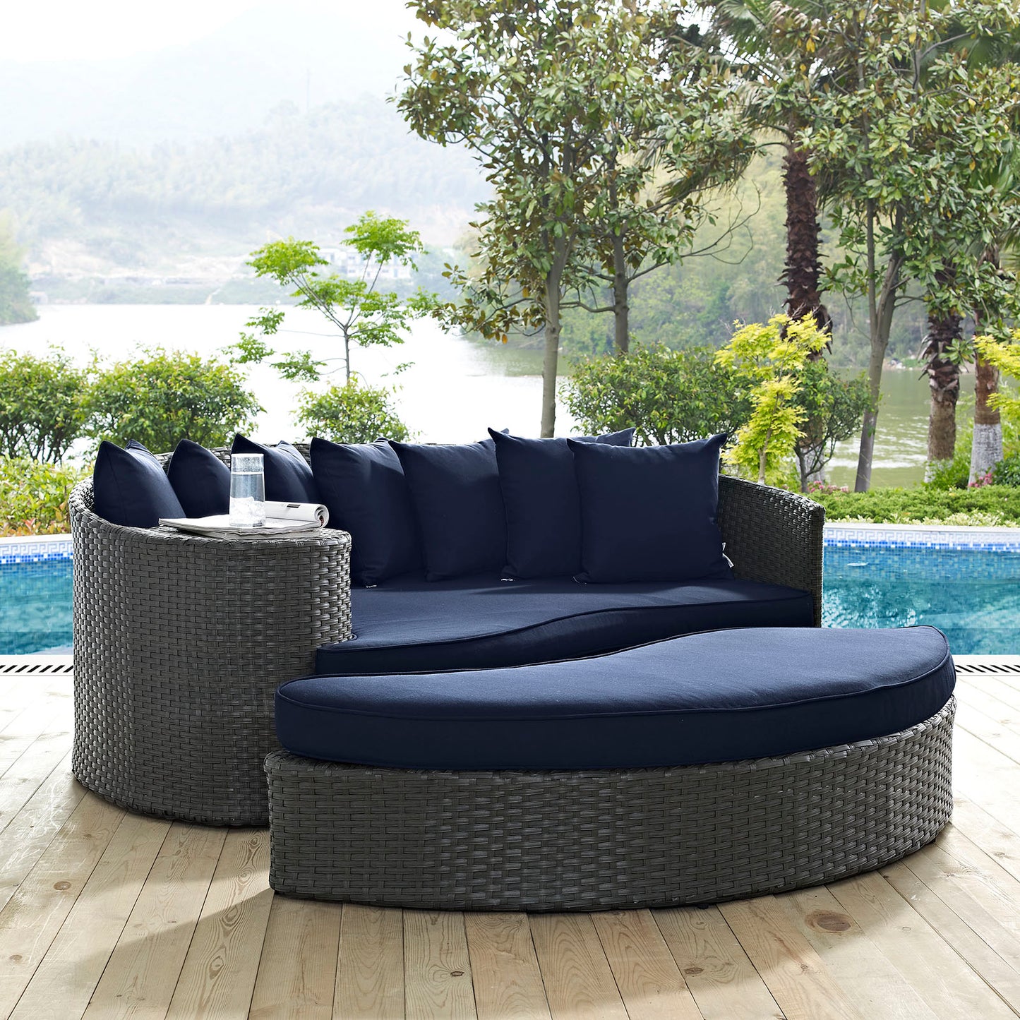 Sojourn Outdoor Patio Sunbrella® Daybed